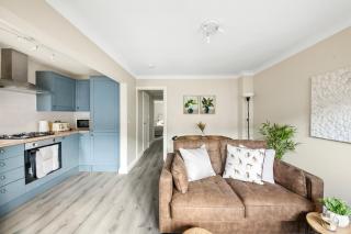 Reading City Centre - Free Parking - Business Stays - Relocators - 9