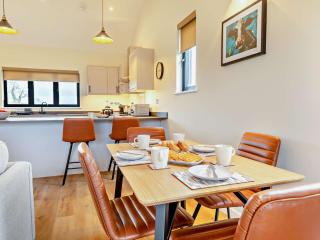 2 Bed in Somerton 92126 - 6