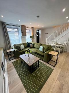 KILEX House - Contractors Long stay 3 bed Bike store - Bedlinog - 0