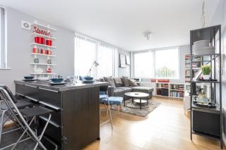 GuestReady - Modern stay in Bispham House - Liverpool - 1
