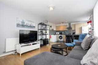 GuestReady - Modern stay in Bispham House - Liverpool - 0