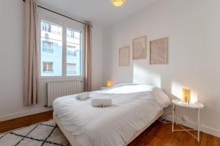 500m tram: 2 bedrooms - fiber wifi - comfort + - 6