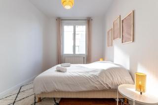 500m tram: 2 bedrooms - fiber wifi - comfort + - 4