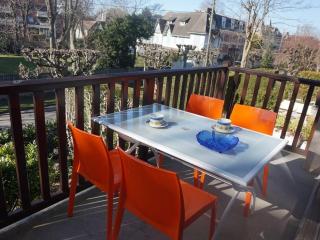 Appartement T2 au cœur de Cabourg avec balcon, parking & acceptant animaux - 1