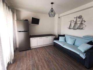 T2 RENOVE, CLIM, WI-FI, PISCINE, TENNIS, PARKING PRIVÉ À 100M PLAGE ROQUILLE - FR-1-607-20 - Cap d'Agde - 0