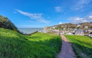 Amazing Home In Saint-Aubin-Routot - Saint-Aubin-Routot - 1