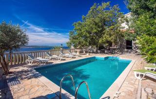 4 Bedroom Amazing Home In Jesenice - 4