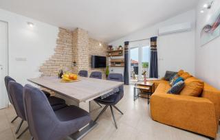 Stunning Home In Gorica With Jacuzzi - Gorica - 7