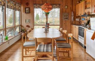 Gorgeous Home In Smålandsstenar - Smålandsstenar - 7