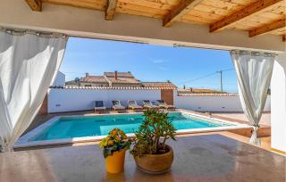 Amazing Home In Galizana - Galižana - 1