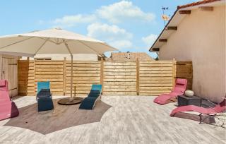 Awesome Home In Linxe - 1