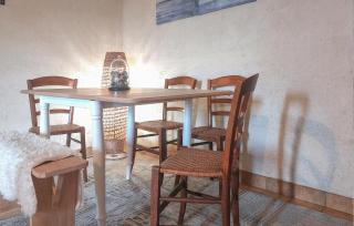 1 Bedroom Awesome Apartment In Tremblay - Les Portes du Coglais - 2