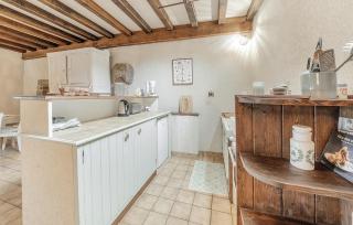 1 Bedroom Cozy Apartment In Tremblay - Les Portes du Coglais - 8