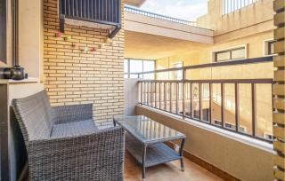 Gorgeous Apartment In Fuengirola - Fuengirola - 2