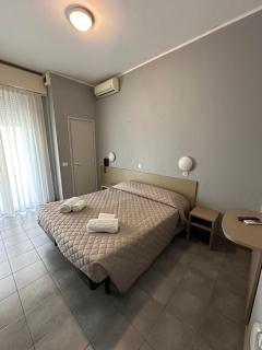 Hotel Austria - Rimini - 9