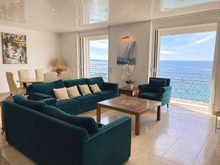 Cannes Croisette - Appartement 5 pièces face mer - 8