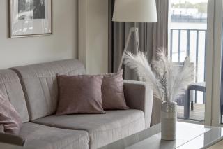 Elegant Apartment with Balcony Near Poniatowski Park Łódź by Noclegi Renters - Łódź - 4