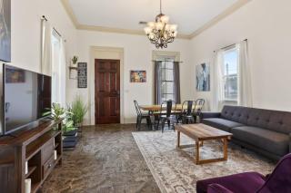 3BD HOME STEPS TO SAINT CHARLES Gated Parking - New Orleans - 3