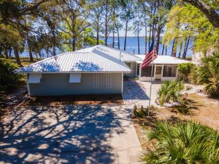 Perfect Summer Vacation/ Waterfront Property/Bay Views/ Ocean Views/ Boat Dock/ Kayak/Dog Friendly! - Panacea - 0