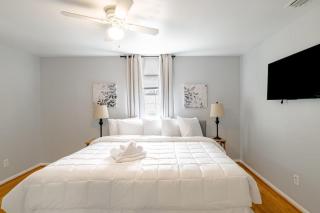 Private Pool & Yard Mins to Dining & University - Mobile - 7