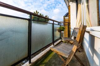 2BR balcony, Battersea, 5min Clapham Junction St - London - 3