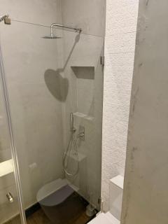 Quarto na Baixa WC Privativo - Lissabon - 6