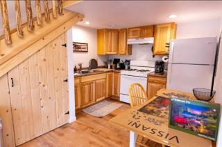 King Salmon Suite, Cabin 4 at Lower Kenai Lodge - 0