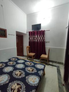 Shyam Homestay with Ground Floor Comforts - Ayodhya - 7