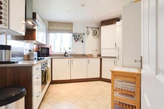 Air Maison - Whyke Haven Modern Apartment with Private Parking - Chichester - 7