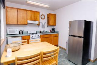 Grayling Getaway, Cabin 1 at Lower Kenai Lodge - 6