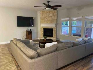Lxry 5 BR, Large Heated Pool and Spa, Fire Pit (Al) - 4