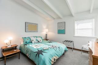 Mid-Century Style And Class In Quiet NE Location - Cedar Rapids - 8