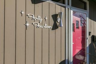 Mid-Century Style And Class In Quiet NE Location - Cedar Rapids - 5