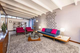 Mid-Century Style And Class In Quiet NE Location - Cedar Rapids - 3