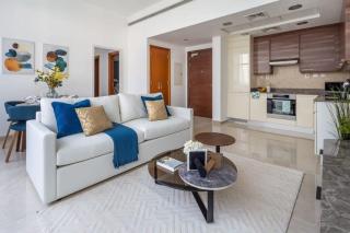 Frank Porter - Bay Square - Dubai - 0