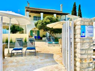 Beachfront House Christina with private heatable pool by DadoVillas - Kassiopi - 7