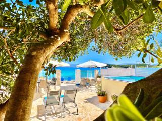 Beachfront House Christina with private heatable pool by DadoVillas - Kassiopi - 4