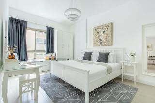 Frank Porter - Al Ghozlan 4 - Dubai - 1