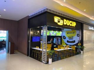 Laugh and Lounge 2 Bedroom Luxury Condo Air residence Makati - Manila - 9