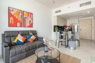 Frank Porter - Binghatti Avenue - Dubai - 8