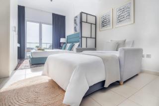 Frank Porter - Lake View Tower - Dubai - 6