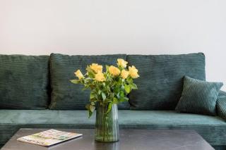 Stylish Suite with Balcony in Central Budapest - 7