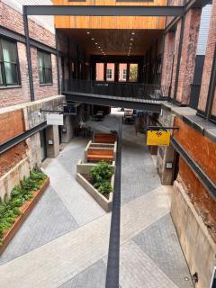 Prime 2BR Condo Historic Morris Ave, Downtown Birmingham - Birmingham - 2