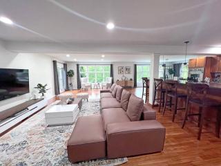 Secluded Farmhouse Retreat - Minutes from Mystic - 8