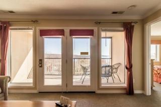 Branson Condo on Table Rock with Lake Views and Pool and WiFI close to Silver Dollar City - Branson - 2