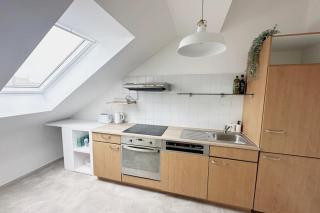 Cozy & New with Balcony View - Vienne - 3