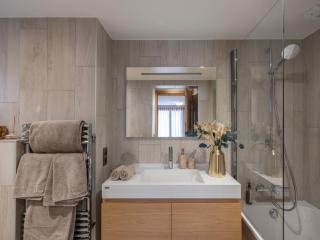 Chalet Luxueux avec Jacuzzi Intérieur à 400m des Pistes - FR-1-563-141 - Courchevel - 4