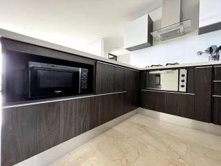 701, Beautiful apartment in heart of El Poblado + View! - 2