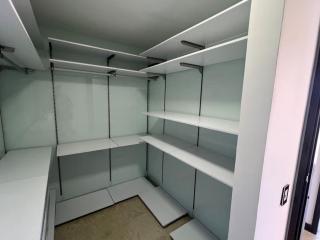 1202, Central Apartment in El Poblado + View - 8