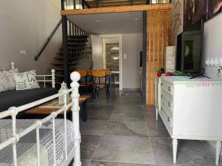 Flisvos loft by the sea - 7